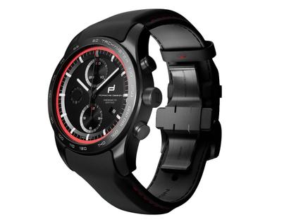 Porsche Design Custom Built Timepieces Watchmakers Choice "IndischRot" Chronograph Automatik Titan Schwarz 42mm schwarzes Zifferblatt schwarzes Lederband – Herrenuhren Chronograph aus Edelstahl, Leder, Titan und Titancarbid beschichtet. Das Gehäuse ist rund und schwarz. Das Lederarmband ist schwarz. Das Zifferblatt ist ein Index in schwarz. – Ansicht 2