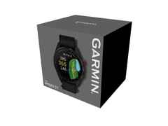 Garmin Approach S72 Titan Schwarz-DLC 47mm digitales Display schwarzes Textilband – Herrenuhren Uhr Multifunktion aus Keramik und Kunststoff. Das Gehäuse ist rund und schwarz. Das Textilarmband ist schwarz. Das Zifferblatt ist digital und schwarz. – Ansicht 7