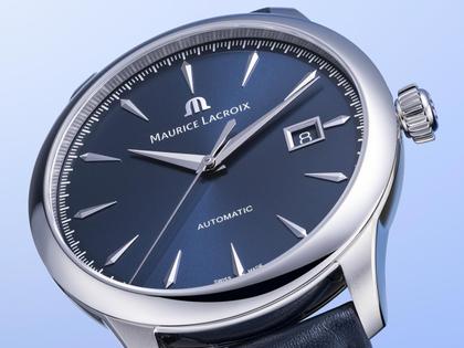 Maurice Lacroix 1975 Automatik Edelstahl 40mm blaues Zifferblatt blaues Lederband – Herrenuhren Uhr mit Datum aus Edelstahl. Das Gehäuse ist rund und silber. Das Edelstahlarmband ist blau. Das Zifferblatt ist ein Index in blau. – Ansicht 2
