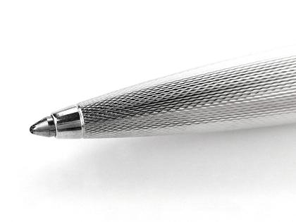 Montblanc Meisterstück Solitaire Sterling Silver Classique Kugelschreiber Feinkorn Guilloche 1646 Occasion – Schreibgeräte Kugelschreiber in silber und aus 925 Silber und vergoldet. – Ansicht 3