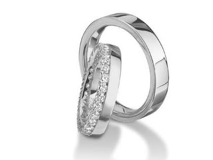 Furrer Jacot Trauring Paar Nr. 71 – Ringe Trauring mit Besatz aus 750 Weißgold.