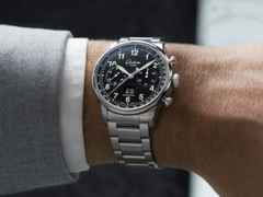 Glashütte Original Senator Chronograph Navigator Automatik Edelstahl 41mm schwarzes Zifferblatt Metallband – Herrenuhren Chronograph aus Edelstahl. Das Gehäuse ist rund und silber. Das Edelstahlarmband ist silber. Das Zifferblatt ist arabisch und schwarz. – Ansicht 9