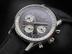Sinn Spezialuhren 903 St II A Navigationschronograph Automatik Edelstahl 41mm graues Zifferblatt Metallband – Herrenuhren Chronograph aus Edelstahl. Das Gehäuse ist rund und silber. Das Edelstahlarmband ist silber. Das Zifferblatt ist arabisch Index und grau. – Ansicht 5