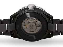 Rado Captain Cook  Keramik schwarz Keramikband – Herrenuhren Uhr ohne Datum aus Keramik. Das Gehäuse ist rund und schwarz. Das Keramikarmband ist schwarz. Das Zifferblatt ist ein Index in schwarz. – Ansicht 4