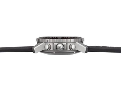 Sinn Spezialuhren EZM 13.1 Einsatzzeitmesser Taucherchronograph Automatik Edelstahl 41mm schwarzes Zifferblatt schwarzes Lederband – Herrenuhren Chronograph aus Edelstahl und Leder. Das Gehäuse ist rund und silber. Das Lederarmband ist schwarz. Das Zifferblatt ist ein Index in schwarz. – Ansicht 3