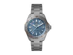 TAG Heuer Aquaracer Professional 200 Solargraph Titan 40mm blaues Zifferblatt Metallband – Herrenuhren Uhr mit Datum aus Titan. Das Gehäuse ist rund und grau. Das Titanarmband ist grau. Das Zifferblatt ist ein Index in blau.