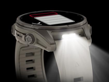 Garmin Fenix 9 faserverstärktes Polymer 43mm digitales Display graues Silikonband – Herrenuhren Uhr Multifunktion aus Kautschuk, Kunststoff und Titan. Das Gehäuse ist rund und grau. Das Kautschuk / Kunststoff / Silikon Armband ist grau. Das Zifferblatt ist digital und schwarz. – Ansicht 6