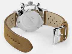Hamilton American Classic Intra-Matic Chronograph H Handaufzug Edelstahl 40mm blaues Zifferblatt braunes Lederband – Herrenuhren Chronograph aus Edelstahl. Das Gehäuse ist rund und silber. Das Lederarmband ist braun. Das Zifferblatt ist ein Index in blau. – Ansicht 3