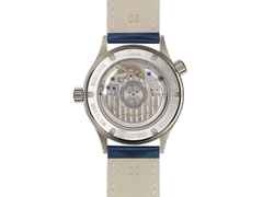 Sinn Spezialuhren 6060 B Frankfurter Weltzeituhr Automatik Edelstahl 38,5mm blaues Zifferblatt Metallband – Herrenuhren Uhr mit Datum aus Edelstahl und Leder. Das Gehäuse ist rund und silber. Das Edelstahlarmband ist silber. Das Zifferblatt ist arabisch Index und blau. – Ansicht 3