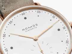 Nomos Glashütte Metro 33 Roségold Handaufzug Roségold 33mm weißes Zifferblatt beiges Lederband – Damenuhren Uhr ohne Datum aus 750 Rotgold. – Ansicht 2