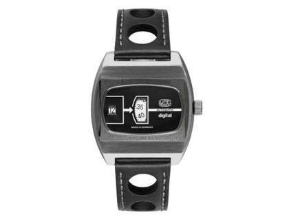 UMF Ruhla Scheibenuhr Automatik mit springender Stunde Edelstahl 41mm schwarzes Zifferblatt schwarzes Lederband limitiert – Herrenuhren Uhr ohne Datum aus Edelstahl, Keramik und Leder. Das Gehäuse ist tonneauform und silber. Das Lederarmband ist schwarz. Das Zifferblatt ist digital und schwarz. – Ansicht 2