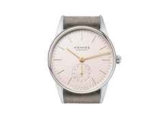Nomos Glashütte Orion 33 Rosé Handaufzug Edelstahl 33mm roséfarbenes Zifferblatt braunes Lederband Glasboden – Damenuhren Uhr ohne Datum aus Edelstahl und Leder. Das Gehäuse ist rund und silber. Das Lederarmband ist beige. Das Zifferblatt ist ein Index in rosa. – Ansicht 3