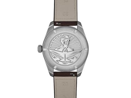 Alpina Startimer Pilot Automatik Edelstahl 40mm graues Zifferblatt braunes Lederband – Herrenuhren Uhr mit Datum aus Edelstahl und Leder. Das Gehäuse ist rund und silber. Das Lederarmband ist braun. Das Zifferblatt ist arabisch Index und grau. – Ansicht 2