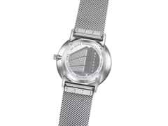 Junghans FORM Quarz Edelstahl 39mm weißes Zifferblatt Metallband – Herrenuhren Uhr mit Datum aus Edelstahl. Das Gehäuse ist rund und silber. Das Edelstahlarmband ist silber. Das Zifferblatt ist ein Index in weiß. – Ansicht 2