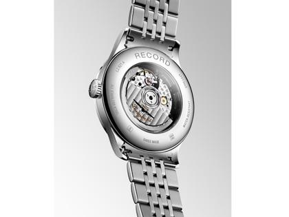 Longines Record Automatik Edelstahl 40mm silbernes Zifferblatt Metallband – Herrenuhren Uhr mit Datum aus Edelstahl. Das Gehäuse ist rund und silber. Das Edelstahlarmband ist silber. Das Zifferblatt ist ein Index in silber. – Ansicht 3