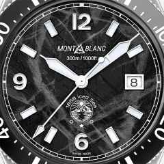 Montblanc 1858 Iced Sea Automatic Date Edelstahl 42mm schwarzes Zifferblatt Metallband – Herrenuhren Uhr mit Datum aus Edelstahl und Keramik. Das Gehäuse ist rund und silber. Das Edelstahlarmband ist silber. Das Zifferblatt ist arabisch Index und schwarz. – Ansicht 5