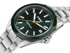 Rado HyperChrome Quarz Edelstahl 41,5mm grünes Zifferblatt Metallband – Herrenuhren Uhr mit Datum aus Edelstahl und Keramik. Das Gehäuse ist rund und silber. Das Edelstahlarmband ist silber. Das Zifferblatt ist ein Index in grün. – Ansicht 2