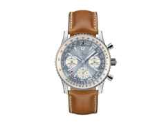 Sinn Spezialuhren 903 St II HB Navigationschronograph Automatik Edelstahl 41mm hellblaues Zifferblatt Metallband und Lederband limitiert – Herrenuhren Chronograph aus Edelstahl und Leder. Das Gehäuse ist rund und silber. Das Edelstahlarmband ist silber. Das Zifferblatt ist arabisch Index und blau. – Ansicht 2