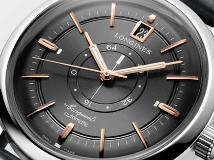 Longines Conquest Heritage Central Power Reserve Automatik Edelstahl 38mm anthrazitfarbenes Zifferblatt schwarzes Lederband – Herrenuhren Uhr mit Datum aus Edelstahl und Leder. Das Gehäuse ist rund und silber. Das Lederarmband Kroko / Alligator ist schwarz. Das Zifferblatt ist ein Index in anthrazit. – Ansicht 4