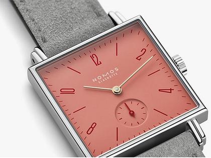 Nomos Glashütte Tetra Petit Four Grenadine – Ansicht 2