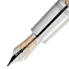Montblanc Writers Edition                  2022:  Limited Edition 1812 Gebrüder Grimm Füllfederhalter – Schreibgeräte Füllfederhalter in silber und aus Metall und vergoldet. – Ansicht 3