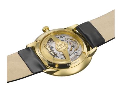 Junghans Meister fein Automatic Edition Erhard Gelbgold 39,5mm weißes Zifferblatt schwarzes Lederband – Herrenuhren Uhr mit Datum aus 750 Gelbgold. Das Gehäuse ist rund und gelbgold. Das Lederarmband ist schwarz. Das Zifferblatt ist römisch und weiß. – Ansicht 4