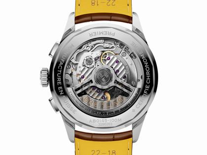 Breitling Premier B01 Chronograph 42 Edelstahl Automatik beigefarbenes Zifferblatt braunes Alligatorband – Herrenuhren Chronograph aus Edelstahl und Leder. Das Gehäuse ist rund und silber. Das Lederarmband Kroko / Alligator ist braun. Das Zifferblatt ist arabisch und beige. – Ansicht 4