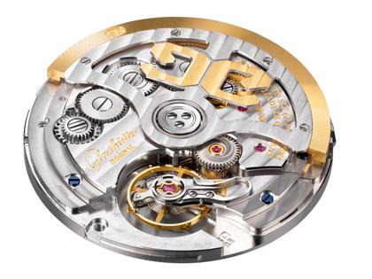 Glashütte Original Senator Excellence Automatik Rotgold 40mm helles Zifferblatt schwarzes Lederband – Herrenuhren Uhr ohne Datum aus 750 Rotgold. Das Gehäuse ist rund und roségold. Das Lederarmband Kroko / Alligator ist schwarz. Das Zifferblatt ist römisch Index und silber. – Ansicht 4