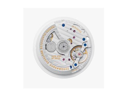Nomos Glashütte Ahoi neomatik 38 Datum Automatik Edelstahl silbernes Zifferblatt dunkelblaues Textilband Glasboden – Herrenuhren Uhr mit Datum aus Edelstahl. Das Gehäuse ist rund und silber. Das Textilarmband ist blau. Das Zifferblatt ist arabisch Index und silber. – Ansicht 3