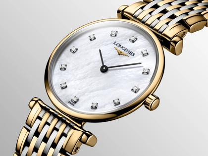 Longines La Grande Classique Quarz Edelstahl Gelbgold-PVD 24mm weißes Perlmutt-Zifferblatt mit Diamanten Metallband – Damenuhren Uhr ohne Datum aus Edelstahl und PVD beschichtet. Das Armband ist ein Edelstahlarmband. Der Zifferblatt ist ein Index. – Ansicht 2