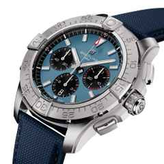 Breitling Avenger B01 Chronograph 44 Automatik Edelstahl blaues Zifferblatt dunkelblaues Lederband – Herrenuhren Chronograph aus Edelstahl und Leder. Das Gehäuse ist rund und silber. Das Lederarmband ist blau. Das Zifferblatt ist ein Index in blau. – Ansicht 2