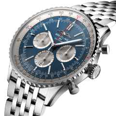 Breitling Navitimer B01 Chronograph 46 Edelstahl blaues Zifferblatt Metallband – Herrenuhren Chronograph aus Edelstahl. Das Gehäuse ist rund und silber. Das Edelstahlarmband ist silber. Das Zifferblatt ist ein Index in blau. – Ansicht 5