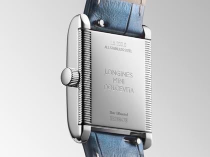 Longines DolceVita   Mini Quarz Edelstahl 22x29mm Brillantbesatz blaues Zifferblatt blaues Lederband – Damenuhren Uhr ohne Datum aus Edelstahl, Leder und vergoldet. Das Gehäuse ist rechteckig und silber. Das Lederarmband Kroko / Alligator ist blau. Das Zifferblatt ist römisch und blau. – Ansicht 4