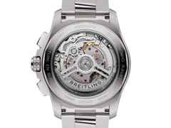 Breitling Avenger B01 Chronograph 42 Automatik Edelstahl 42mm grünes Zifferblatt grünes Lederband – Herrenuhren Chronograph aus Edelstahl und Leder. Das Gehäuse ist rund und silber. Das Lederarmband ist grün. Das Zifferblatt ist ein Index in grün. – Ansicht 2