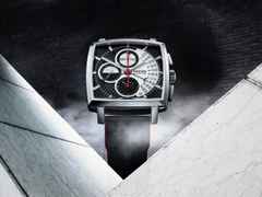 Union Glashütte Averin Chronograph Automatik Edelstahl 41mm schwarzes Zifferblatt schwarzes Lederband – Herrenuhren Chronograph aus Edelstahl. Das Gehäuse ist quadratisch und silber. Das Lederarmband ist schwarz. Das Zifferblatt ist ein Index in schwarz. – Ansicht 7