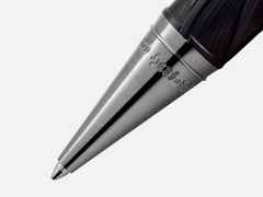 Montblanc Writers Edition                  2022:  Limited Edition Gebrüder Grimm Kugelschreiber – Schreibgeräte Kugelschreiber in schwarz und aus Edelharz und Ruthenium. – Ansicht 2