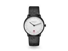 Sternglas Naos Edition Bauhaus III Quarz Edelstahl Schwarz-PVD 38mm weißes Zifferblatt schwarzes Lederband – Herrenuhren Uhr mit Datum aus Edelstahl, Leder und PVD beschichtet. Das Gehäuse ist rund und schwarz. Das Lederarmband ist schwarz. Das Zifferblatt ist arabisch Index und weiß.