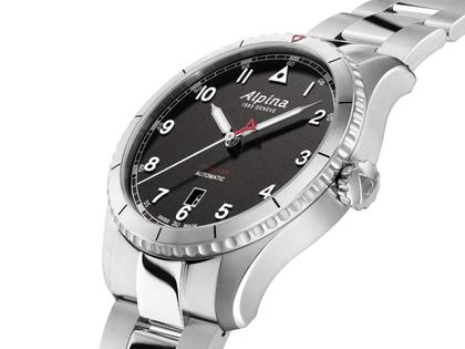 Alpina Startimer Pilot Automatik Edelstahl 41mm schwarzes Zifferblatt Metallband – Herrenuhren Uhr mit Datum aus Edelstahl. Das Gehäuse ist rund und silber. Das Edelstahlarmband ist silber. Das Zifferblatt ist arabisch und schwarz. – Ansicht 3