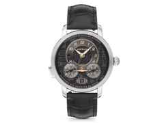 Montblanc Star Legacy Nicolas Rieussec Monopusher Automatik Chronograph Meisterstück 100 Jahre Limited Edition – Herrenuhren Chronograph aus Edelstahl. Das Gehäuse ist rund und silber. Das Lederarmband ist schwarz. Das Zifferblatt ist arabisch und schwarz.