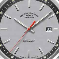 Mühle Glashütte 29er Big Silbergrau Automatik Edelstahl 42,4mm graues Zifferblatt Metallband – Herrenuhren Uhr mit Datum aus Edelstahl. Das Gehäuse ist rund und silber. Das Edelstahlarmband ist silber. Das Zifferblatt ist ein Index in silber. – Ansicht 4