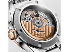 Longines Conquest Automatik Edelstahl 34mm grünes Zifferblatt Metallband – Damenuhren Uhr mit Datum aus 750 Rotgold und Edelstahl. Das Gehäuse ist rund und silber. Das Edelstahlarmband ist silber. Das Zifferblatt ist ein Index in grün. – Ansicht 4
