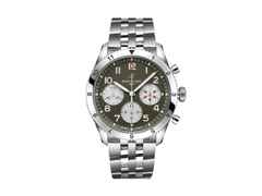 Breitling Classic Avi Chronograph 42 Curtiss Warhawk Automatik Edelstahl grünes Zifferblatt Metallband – Herrenuhren Chronograph aus Edelstahl. Das Gehäuse ist rund und silber. Das Edelstahlarmband ist silber. Das Zifferblatt ist arabisch Index und grün.