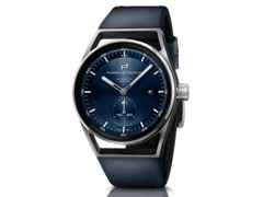 Porsche Design Sport Chrono Subsecond 42 Titan blaues Lederband – Herrenuhren Uhr mit Datum aus Titan. Das Gehäuse ist rund und silber. Das Lederarmband ist blau. Das Zifferblatt ist ein Index in blau. – Ansicht 2