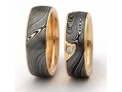Wagebundt Joachim Bartz Trauringpaar Damaszenerstahl Roségold mit Brillant 0,040ct – Ringe Ring mit Besatz aus 585 Rotgold, Damaststahl und und .