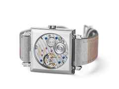 Nomos Glashütte Tetra Petit Four Grenadine – Ansicht 6