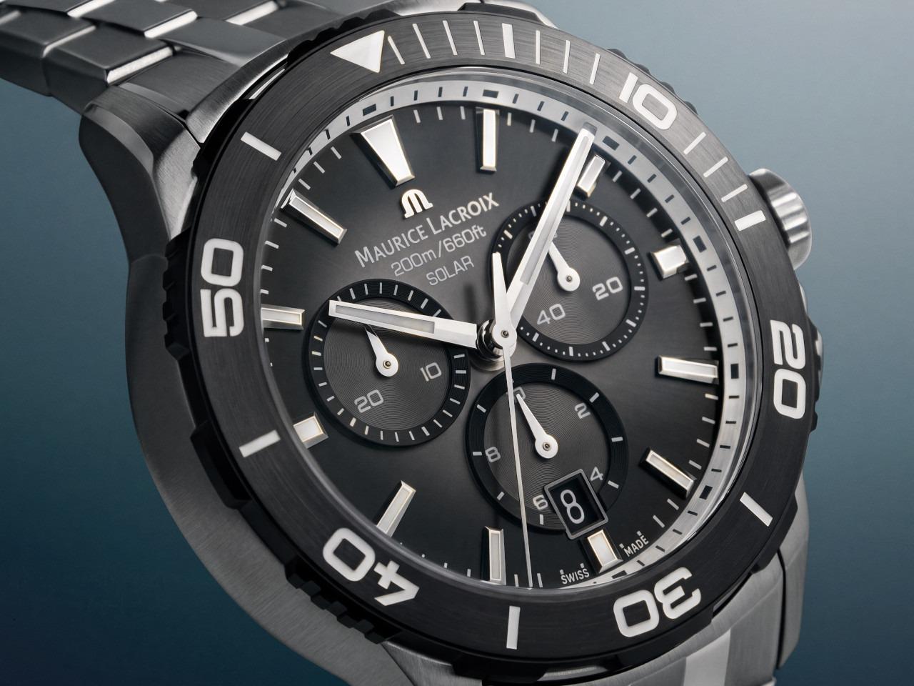 Maurice Lacroix Pontos S Solar Chronograph Quarz Edelstahl 42mm schwarzes Zifferblatt Metallband – Herrenuhren Chronograph aus Aluminium und Edelstahl. Das Gehäuse ist rund und silber. Das Edelstahlarmband ist silber. Das Zifferblatt ist ein Index in schwarz. – Ansicht 2