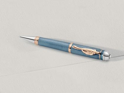 Montblanc Writers Edition                     2025: Johann Wolfgang von Goethe Limited Edition Drehbleistift – Schreibgeräte Bleistift in blau und aus Edelharz, Metall, platiniert und vergoldet. – Ansicht 2
