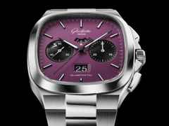Glashütte Original Seventies Chronograph Panoramadatum Plasma Limited Edition Automatik Edelstahl 40mm violettes Zifferblatt Metallband – Herrenuhren Chronograph aus 585 Weißgold und Edelstahl. Das Gehäuse ist quadratisch und silber. Das Edelstahlarmband ist silber. Das Zifferblatt ist ein Index in lila. – Ansicht 3
