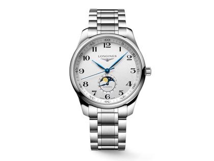 Longines Master Collection Mondphase Automatik Edelstahl 42mm weißes Zifferblatt Metallband – Herrenuhren Uhr mit Datum aus Edelstahl. Das Gehäuse ist rund und silber. Das Edelstahlarmband ist silber. Das Zifferblatt ist arabisch und silber.