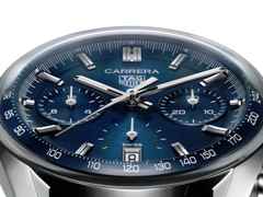 TAG Heuer Carrera Chronograph Automatik Edelstahl 39mm blaues Zifferblatt blaues Lederband – Herrenuhren Chronograph aus Edelstahl und Leder. Das Gehäuse ist rund und silber. Das Lederarmband ist blau. Das Zifferblatt ist ein Index in blau. – Ansicht 4